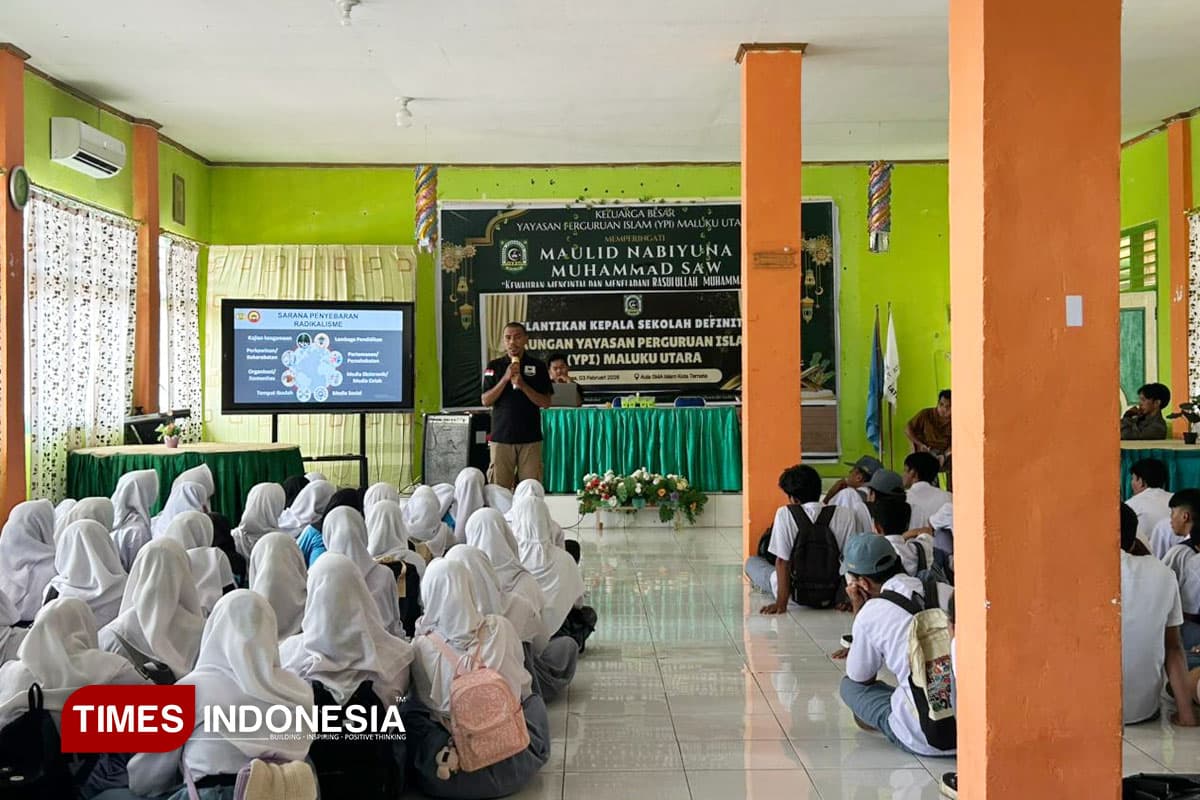 Antisipasi Digital Grooming, Densus 88 Bekali Siswa SMA Islam Ternate Cara Sehat Bermedsos